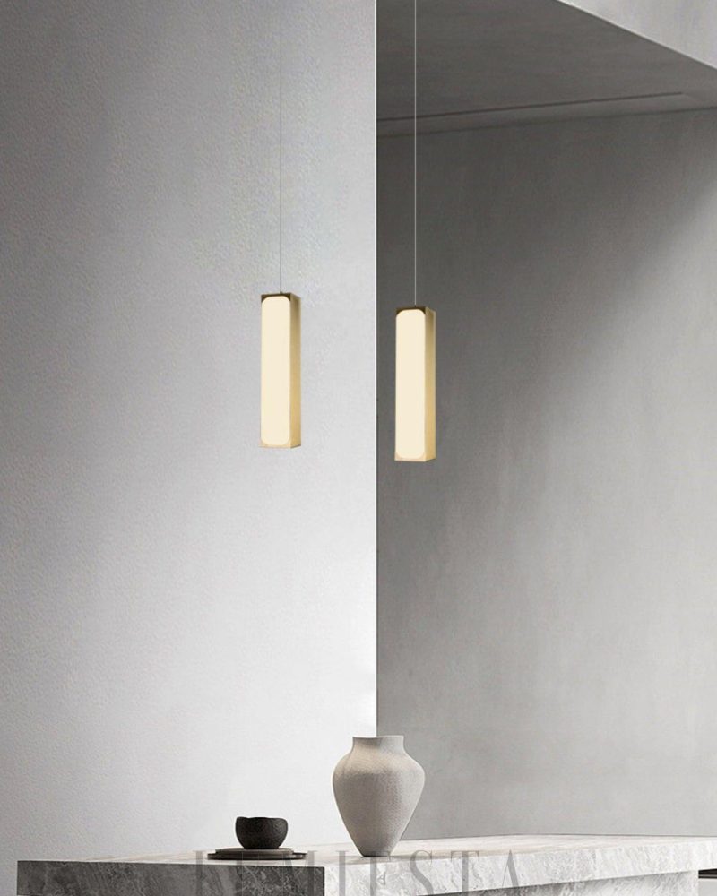 Lampa wisząca Alabaster Chaos w kolorze mosiądzu i białym