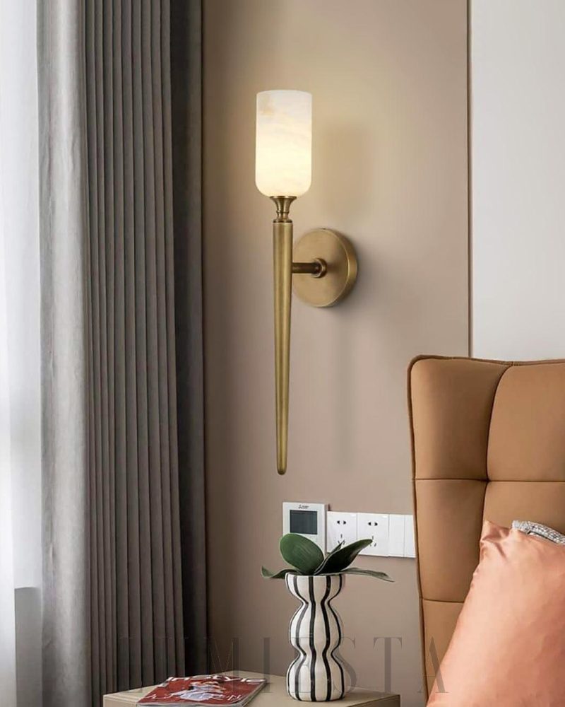 Luksowna lampa ścienna z alabastru w stylu nowoczesnym