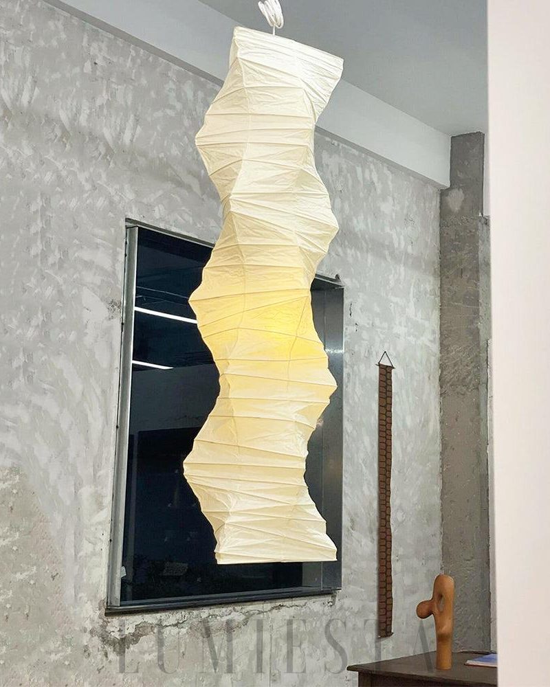 Lampa wisząca Akari 33N w kształcie eleganckiego spirala
