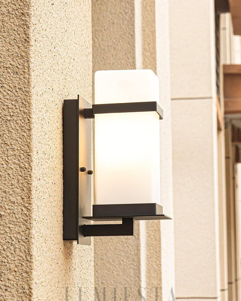 Lampa ścienna zewnętrzna Glass Mcdade kwadratowa czarna 32cm