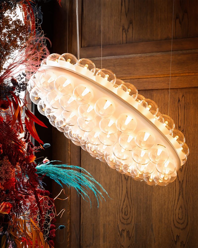 Lampa wisząca okrągła z podświetleniem LED w białym kolorze