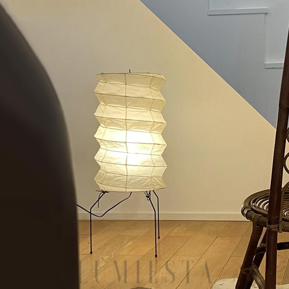 Nowoczesna lampa stołowa Akari UF2-31N o zaokrąglonym kształcie