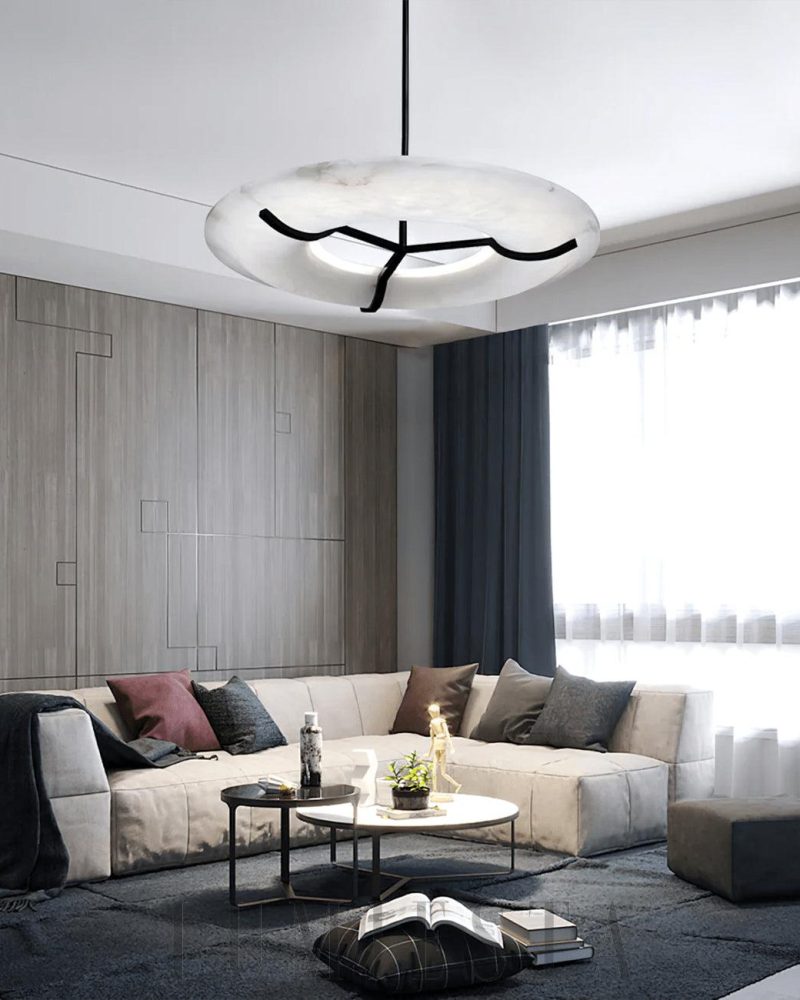 Lampa wisząca alabastrowa w kształcie okręgu z metalem