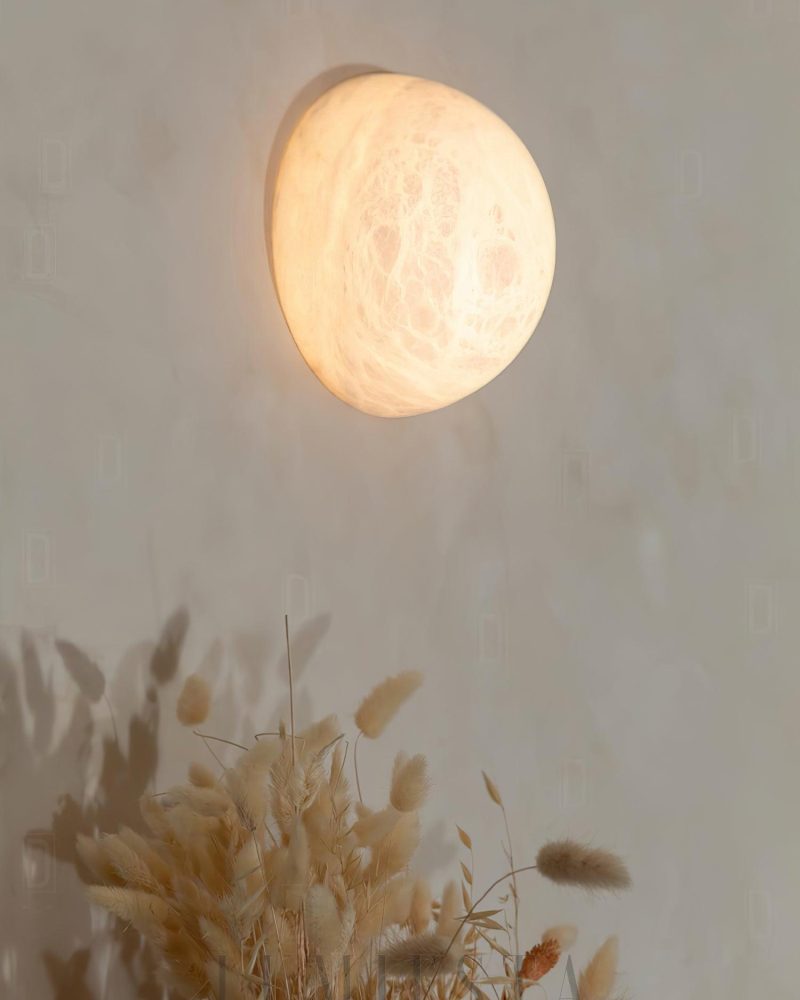 Lampka ścienna Alabaster Pebble Biała elegancka i nowoczesna