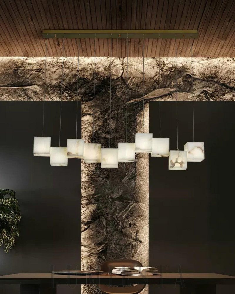 Lampa wisząca z alabastru w minimalistycznym stylu