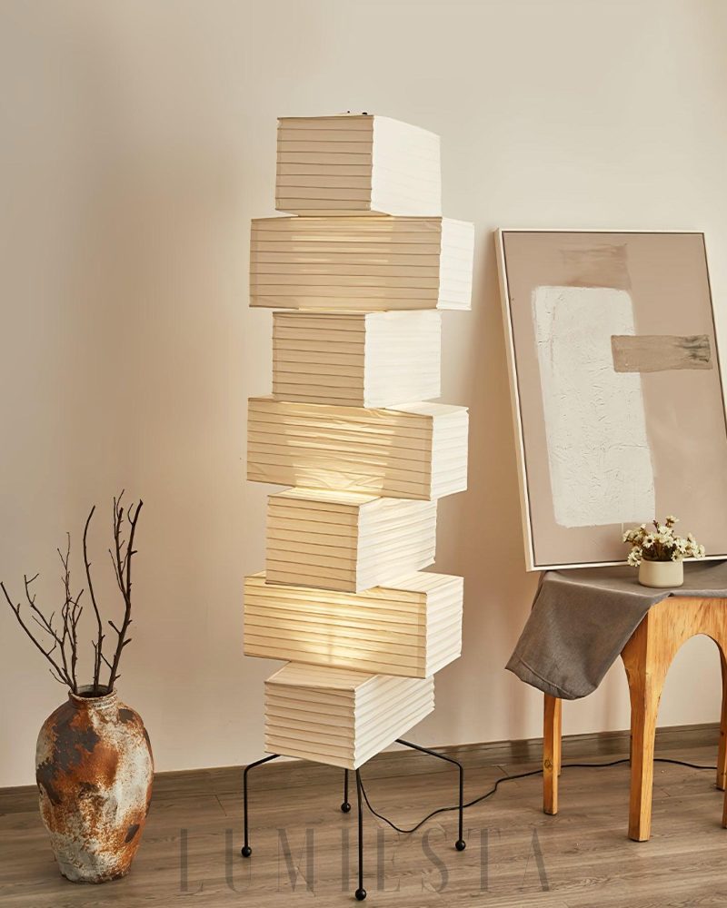 Lampa podłogowa Akari UF4-L10 stylowy detal do wnętrza