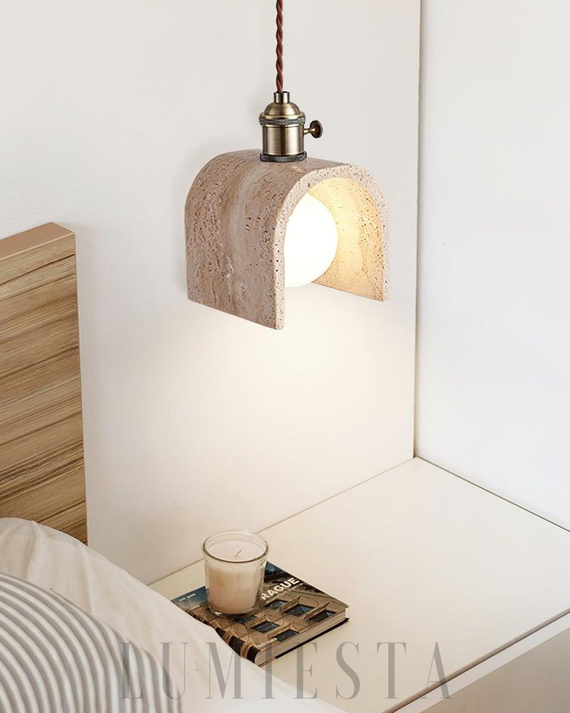 Lampa wisząca Alagusmo z travertynu w stylu minimalistycznym