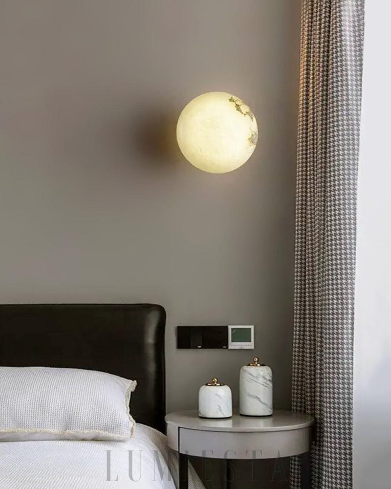 Elegancka lampa ścienna Alabaster w kształcie kuli Biały Złoty