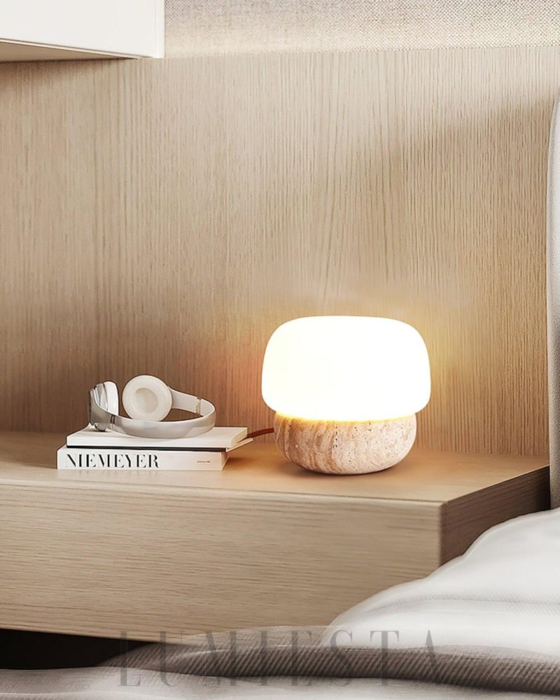 Lampa stołowa Doudou w kształcie okrągłym z travertynu beżowa