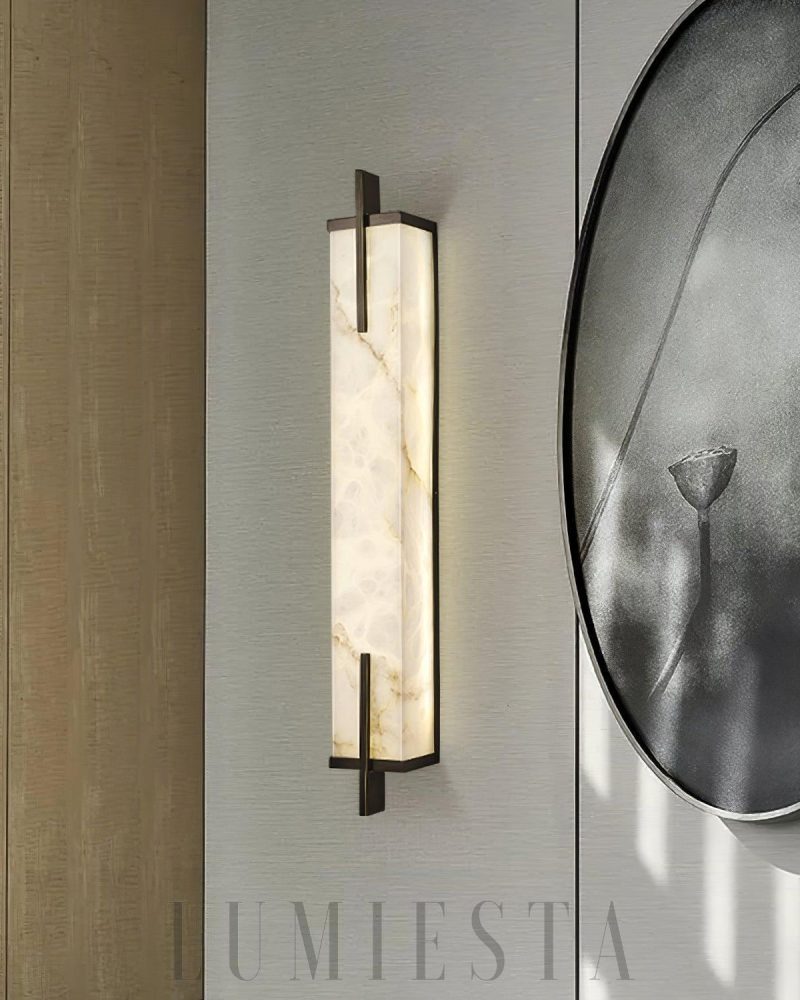 Lampa ścienna Calliope z alabastru w stylu nowoczesnym
