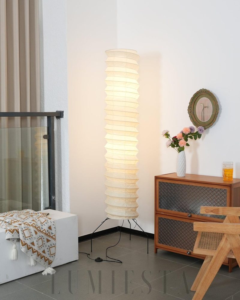 Lampa podłogowa Akari UF4-31N w eleganckim stylu japońskim