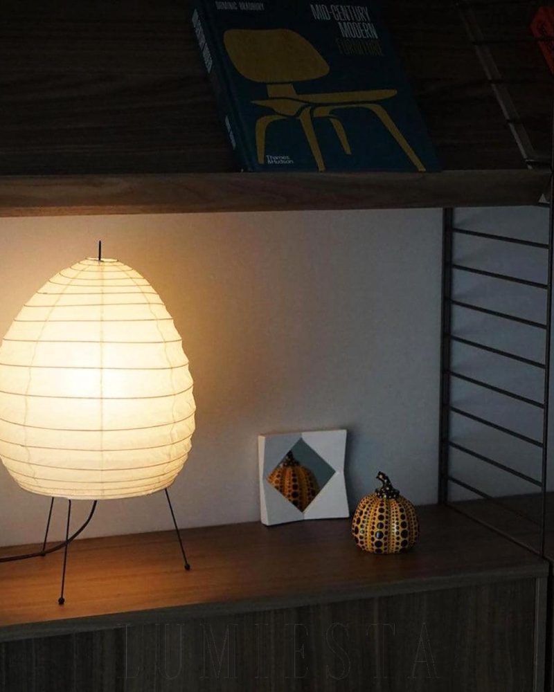 Lampa stołowa Akari 1N w stylu Art Deco biały kolor 26cm