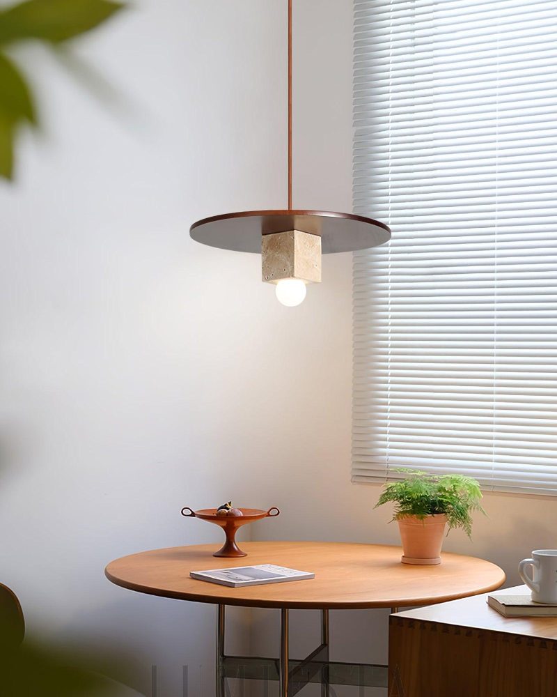Lampa wisząca beżowa okrągła z drewna i trawertynu 30cm