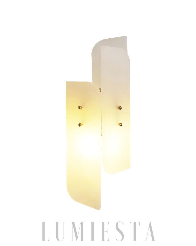 Mosiężna lampa ścienna Alabaster Megalith w eleganckim stylu