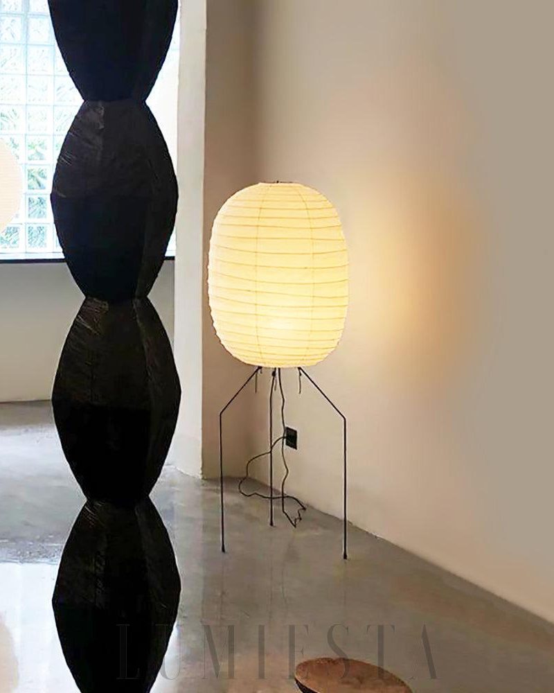 Lampa podłogowa Akari UF3-DL w białym kolorze 50cm x 140cm