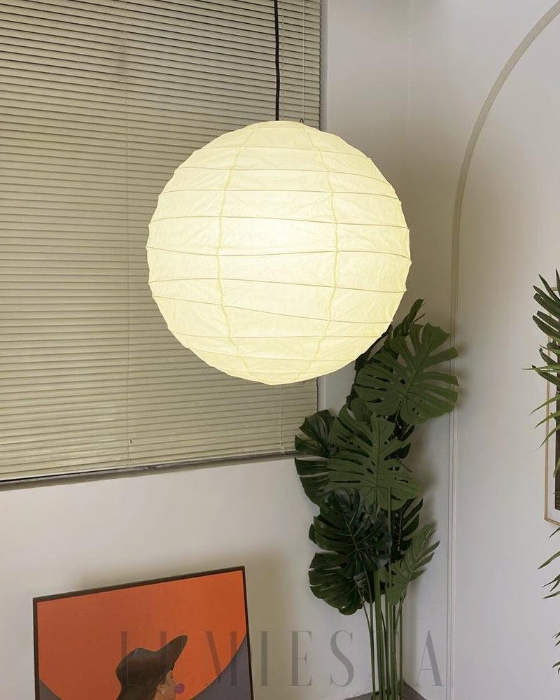 Lampa wisząca Akari 55D w białym kolorze o średnicy 55cm
