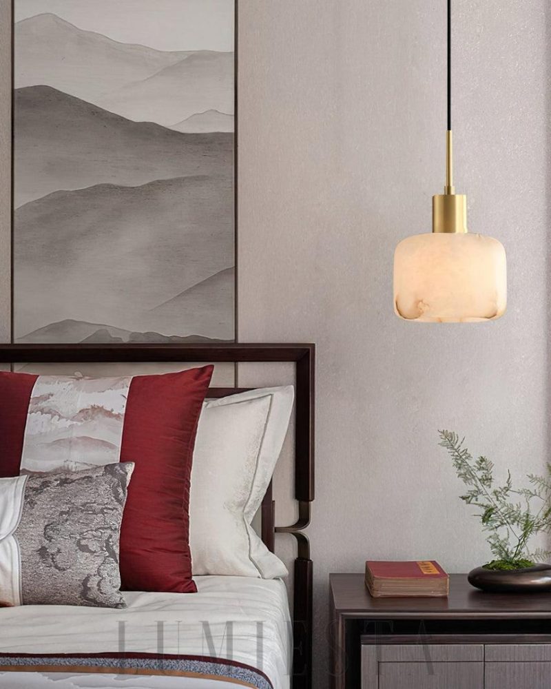 Lampa wisząca z alabastru w stylu minimalistycznym złota i biała