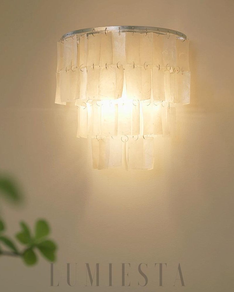 Lampa ścienna Skye z warstwowym wzorem w kolorze srebrnym i białym