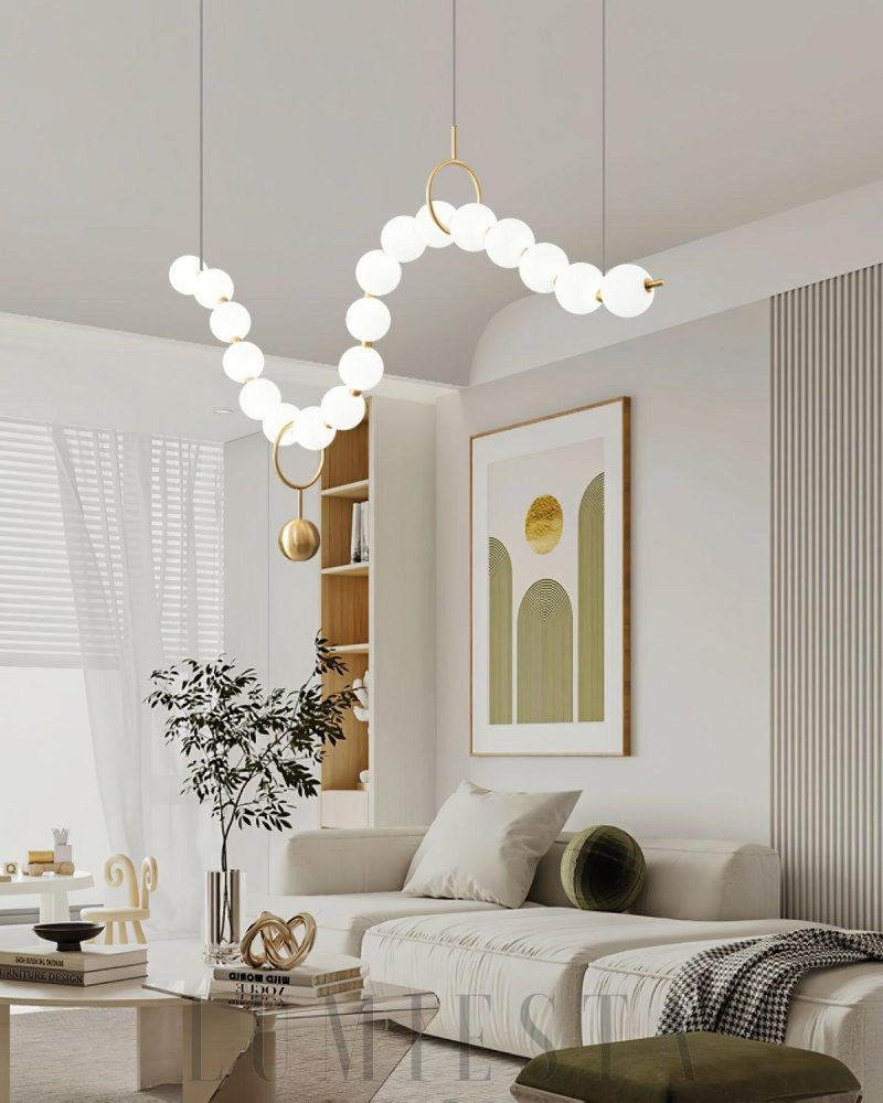 Lampa wisząca LED w kształcie naszyjnika z kulami szklanymi