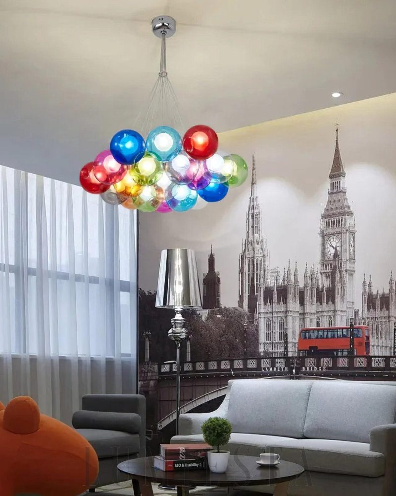 Lampa wisząca z wielokolorowymi kulami nowoczesny żyrandol