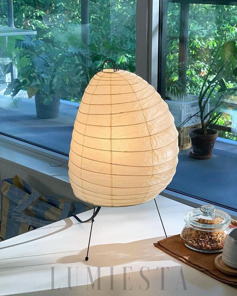 Lampa stołowa Akari 1N w stylu Art Deco biały kolor 26cm