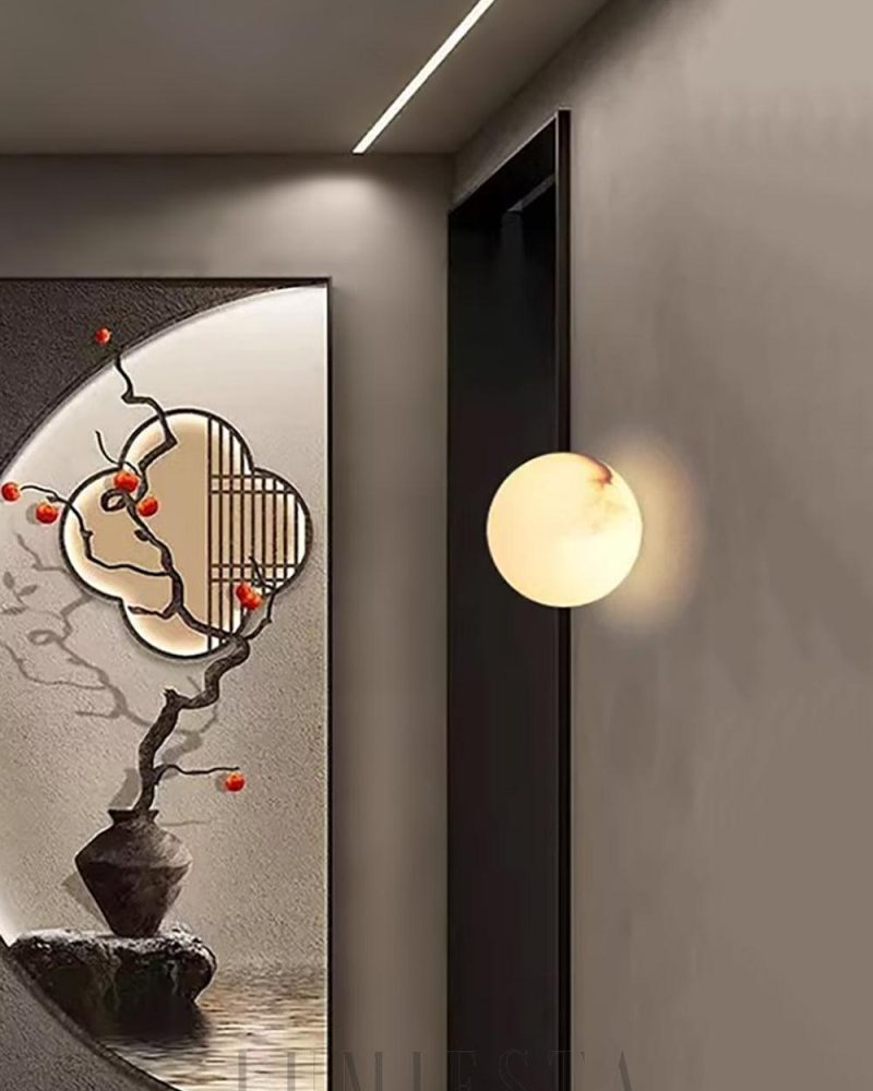 Elegancka lampa ścienna Alabaster w kształcie kuli Biały Złoty