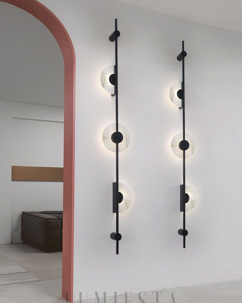 Lampa ścienna Alabaster w stylu minimalistycznym z metalu