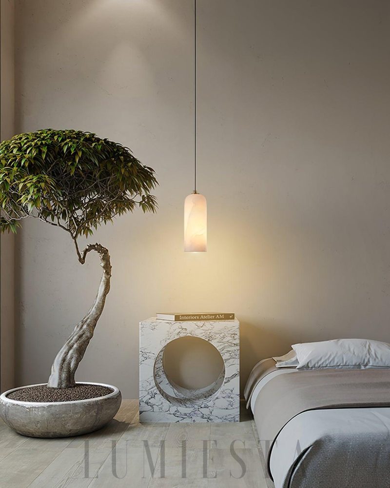 Lampa wisząca Monty w stylu mid-century z alabastrowym kloszem