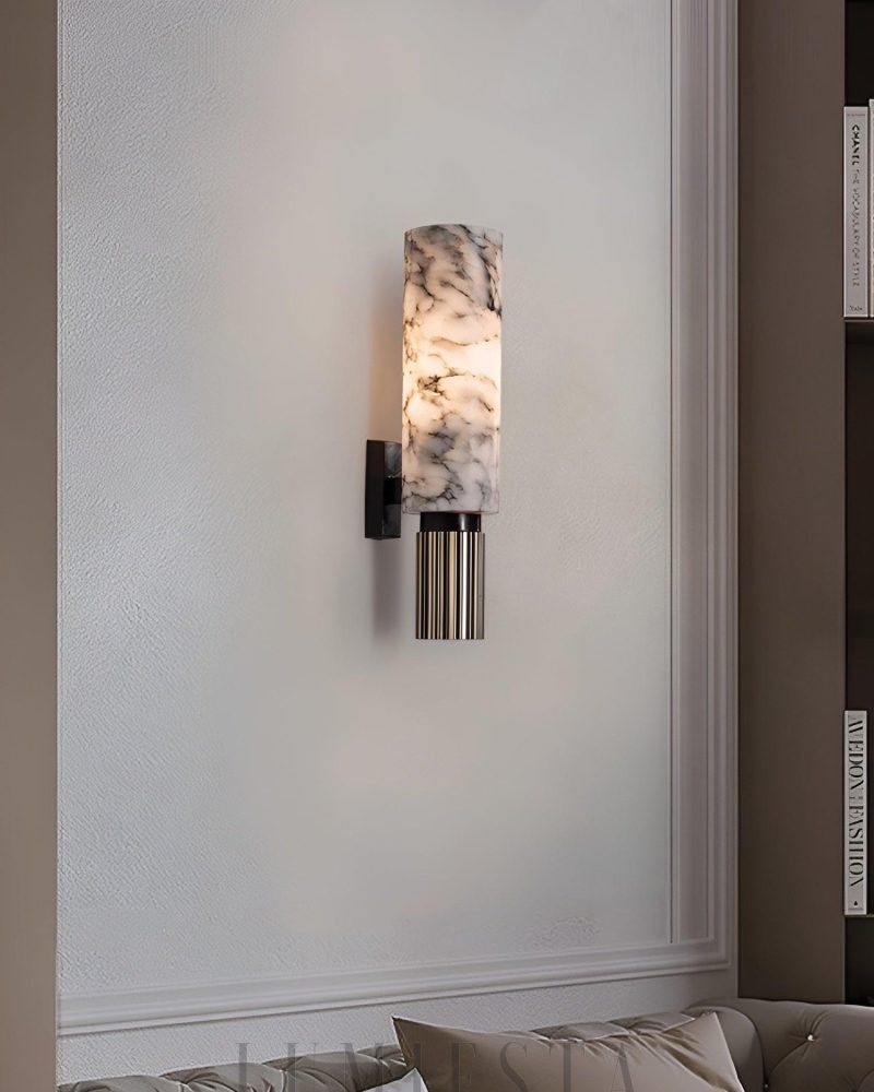 Nowoczesna lampa ścienna Riviera z alabastru w mosiądzu 34cm