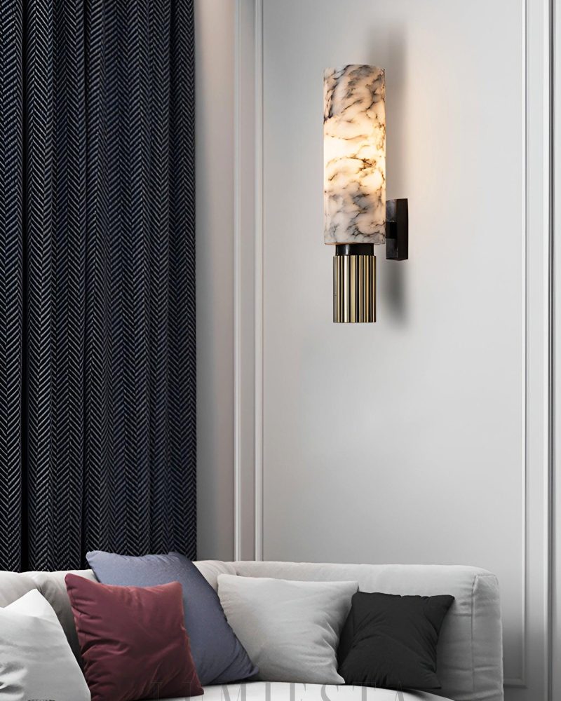 Nowoczesna lampa ścienna Riviera z alabastru w mosiądzu 34cm