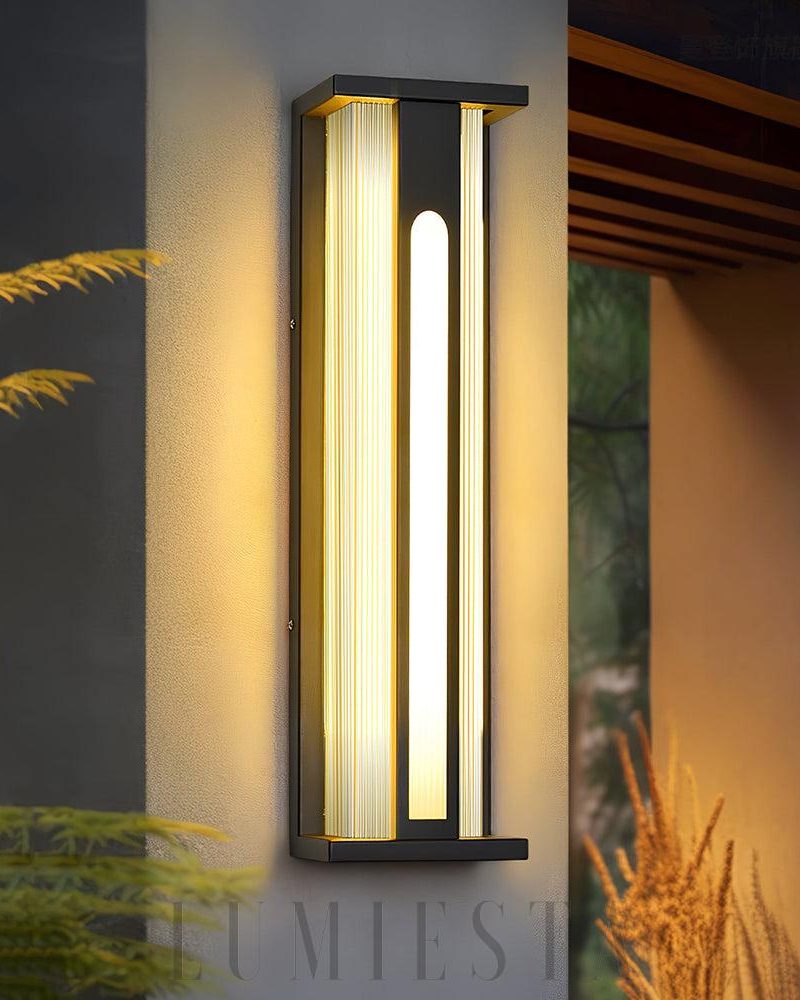 Nowoczesna lampa ścienna Bellamy Flair do ogrodu z ciepłym światłem