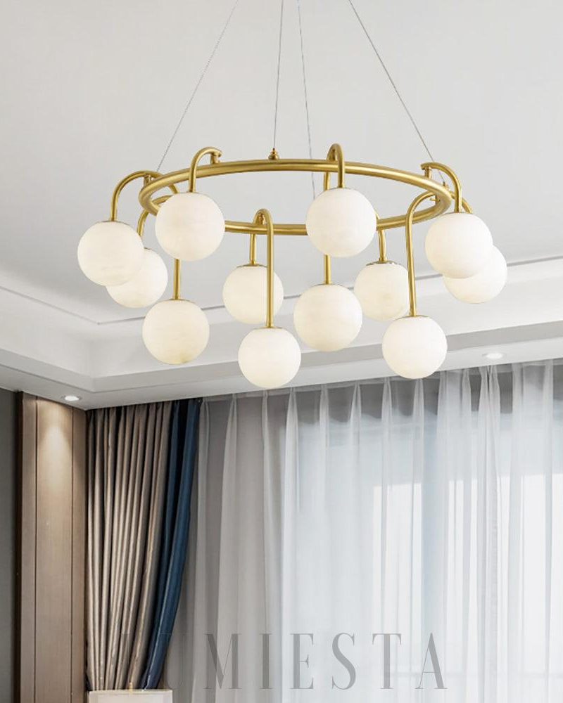 Alabastron - lampa wisząca w kształcie pierścienia z alabastru