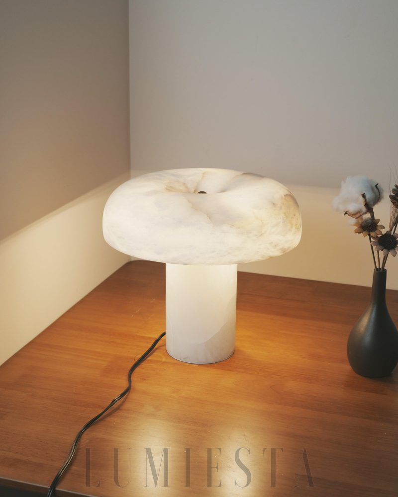 Lampa stołowa w kształcie grzyba z alabastru i mosiądzu
