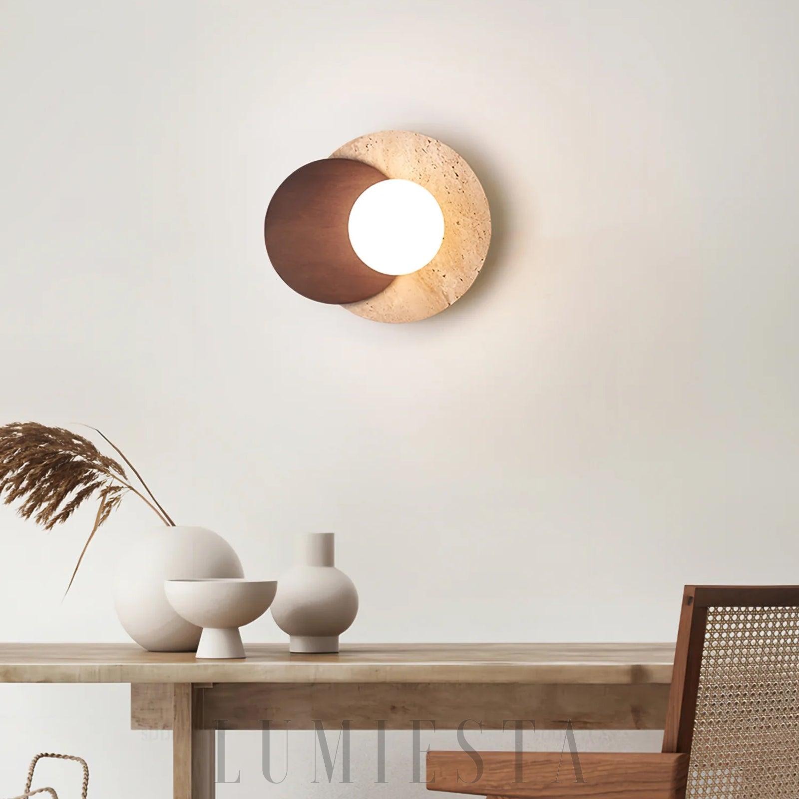 Lampa ścienna Lunar Eclipse z travertynu w stylu nowoczesnym