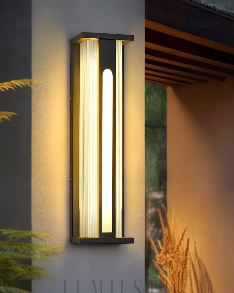 Nowoczesna lampa ścienna Bellamy Flair do ogrodu z ciepłym światłem