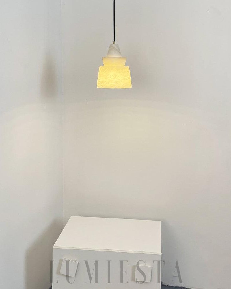 Nowoczesna lampa wisząca z alabastru średnica 18cm kolor biały