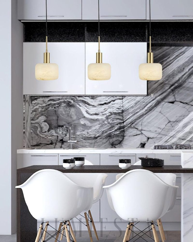 Lampa wisząca z alabastru w stylu minimalistycznym złota i biała