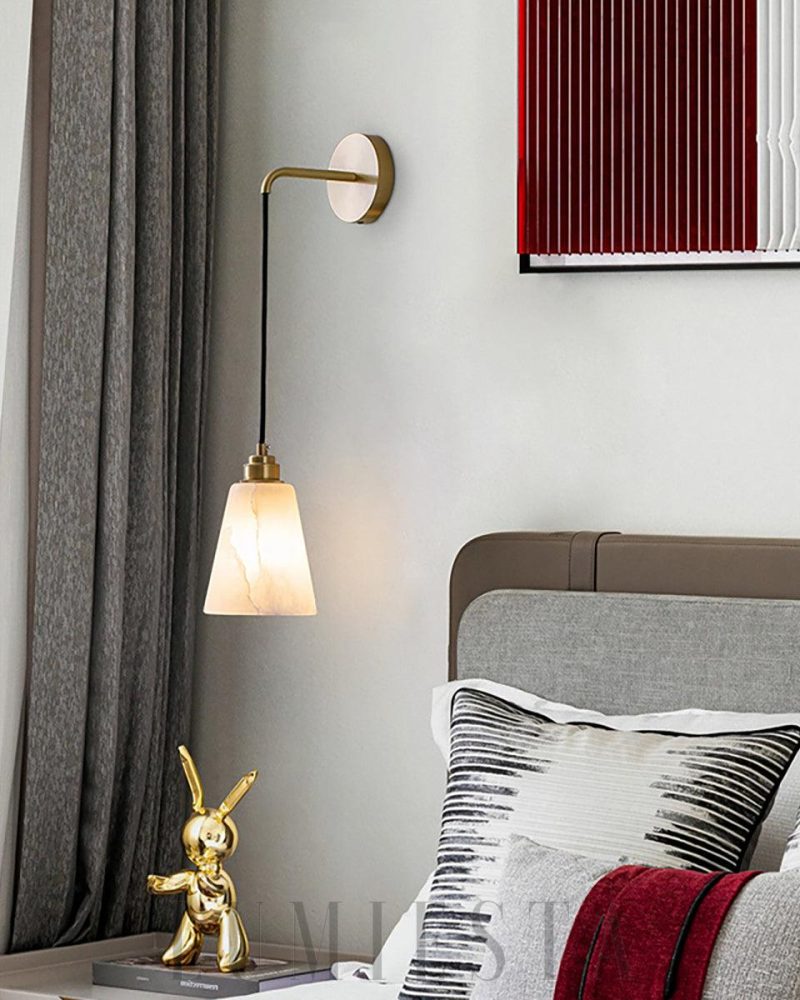 Lampa ścienna Alabaster w kształcie stożkowym Biała Złota