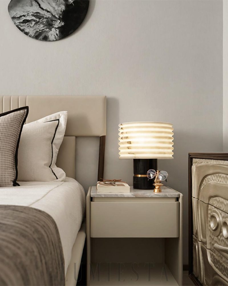 Lampa Stołowa Alabaster Outela Mosiądz Stylowa Czarna i Biała