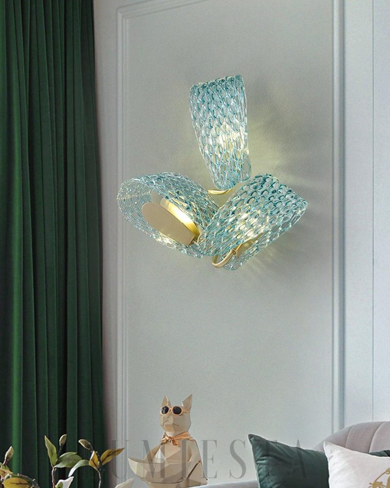 Lampa Ścienna Petal z Niebieskiego Szkła w Stylu Nowoczesnym