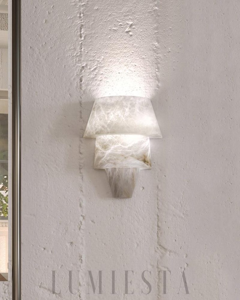 Lampa ścienna Alabaster w kształcie stożka stylowa elegancja