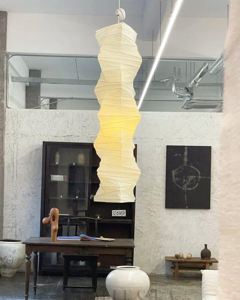 Lampa wisząca Akari 33N w kształcie eleganckiego spirala