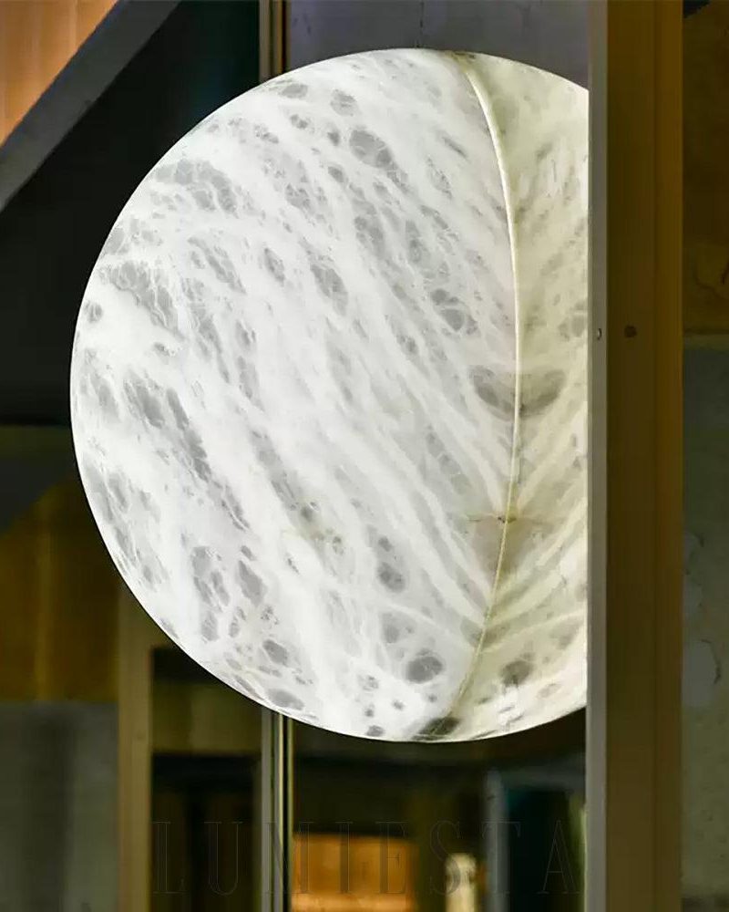 Lampka ścienna Alabaster Pebble Biała elegancka i nowoczesna