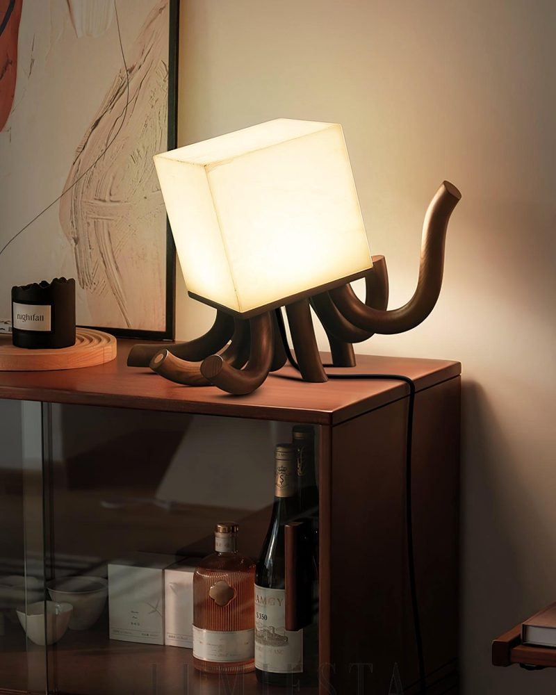 Lampa stołowa Alabaster Octavia w stylu rzeźby z drewna