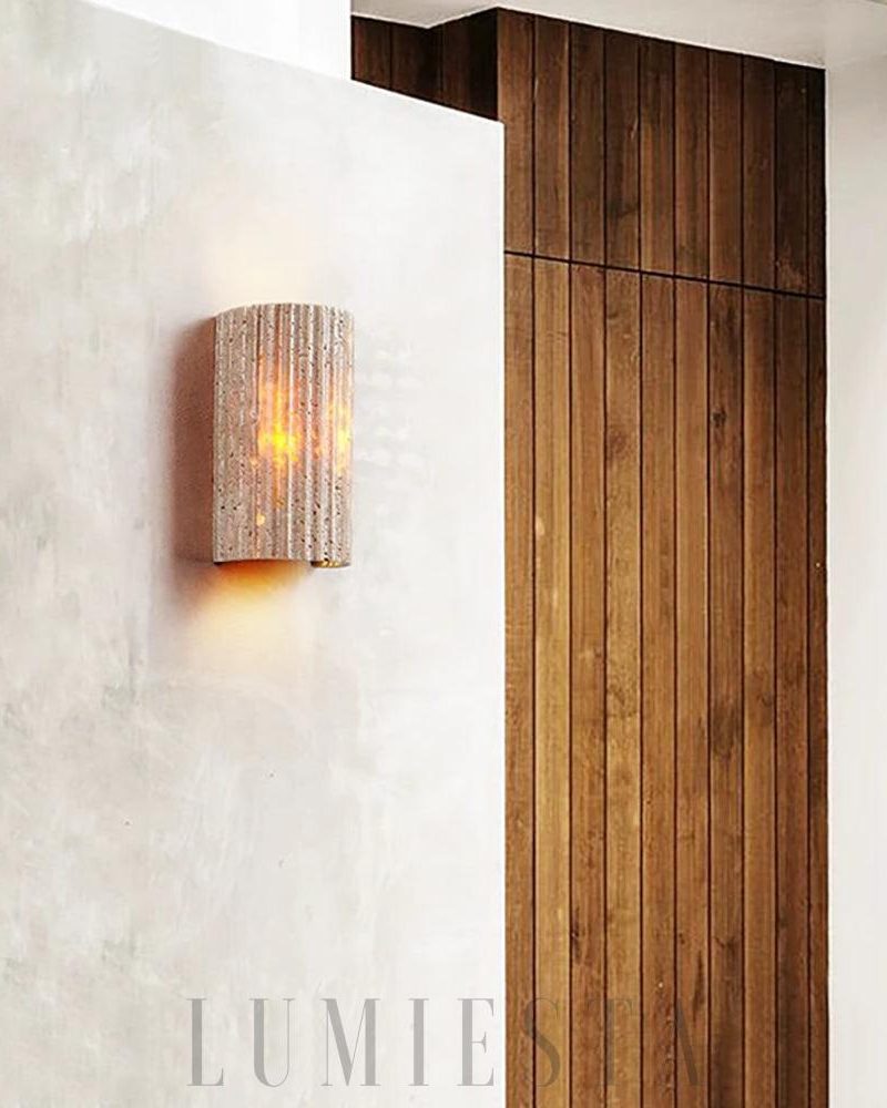 Lampa Ścienna Beżowa w Kształcie Półcylindra z Travertynu