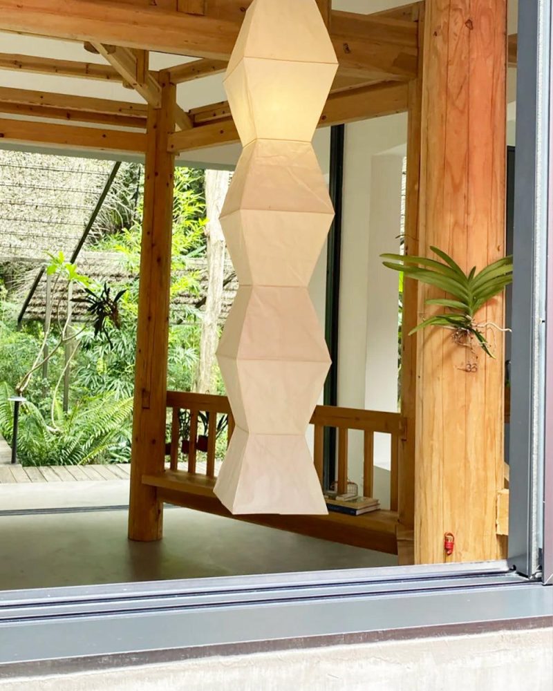 Lampa wisząca Akari L7 w kształcie eleganckiego hexagona