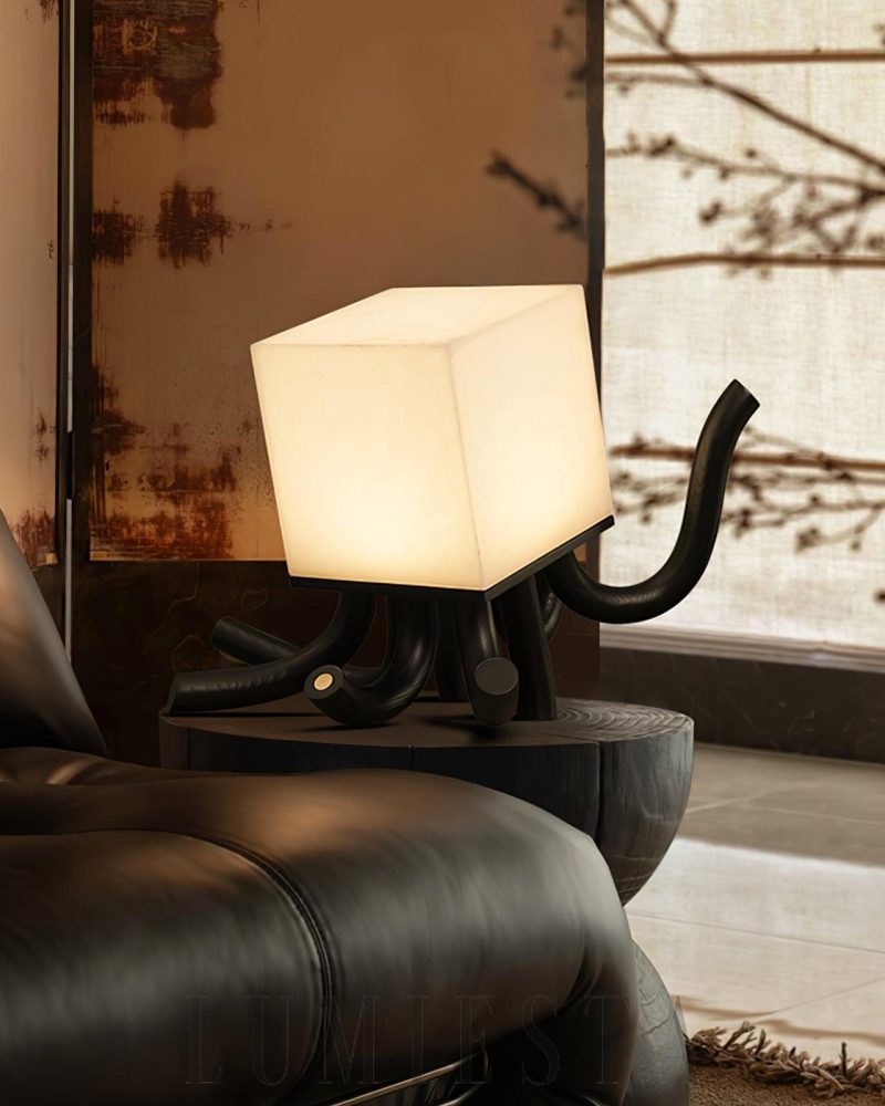 Lampa stołowa Alabaster Octavia w stylu rzeźby z drewna