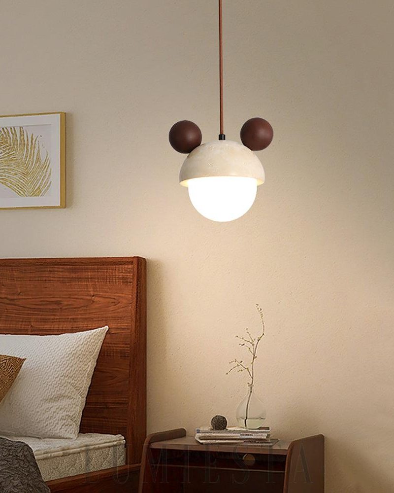 Lampa wisząca Domiere z travertynu i drewnianymi akcentami