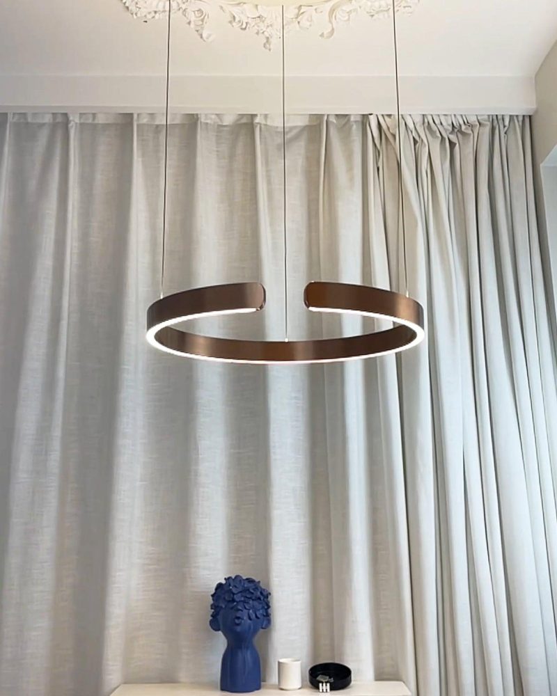 Elegancka lampa wisząca okrągła z nowoczesnym stylem