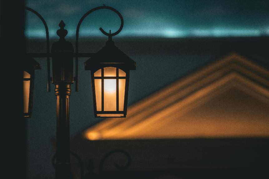 Lampa z regulacją jasności – kiedy wybrać
